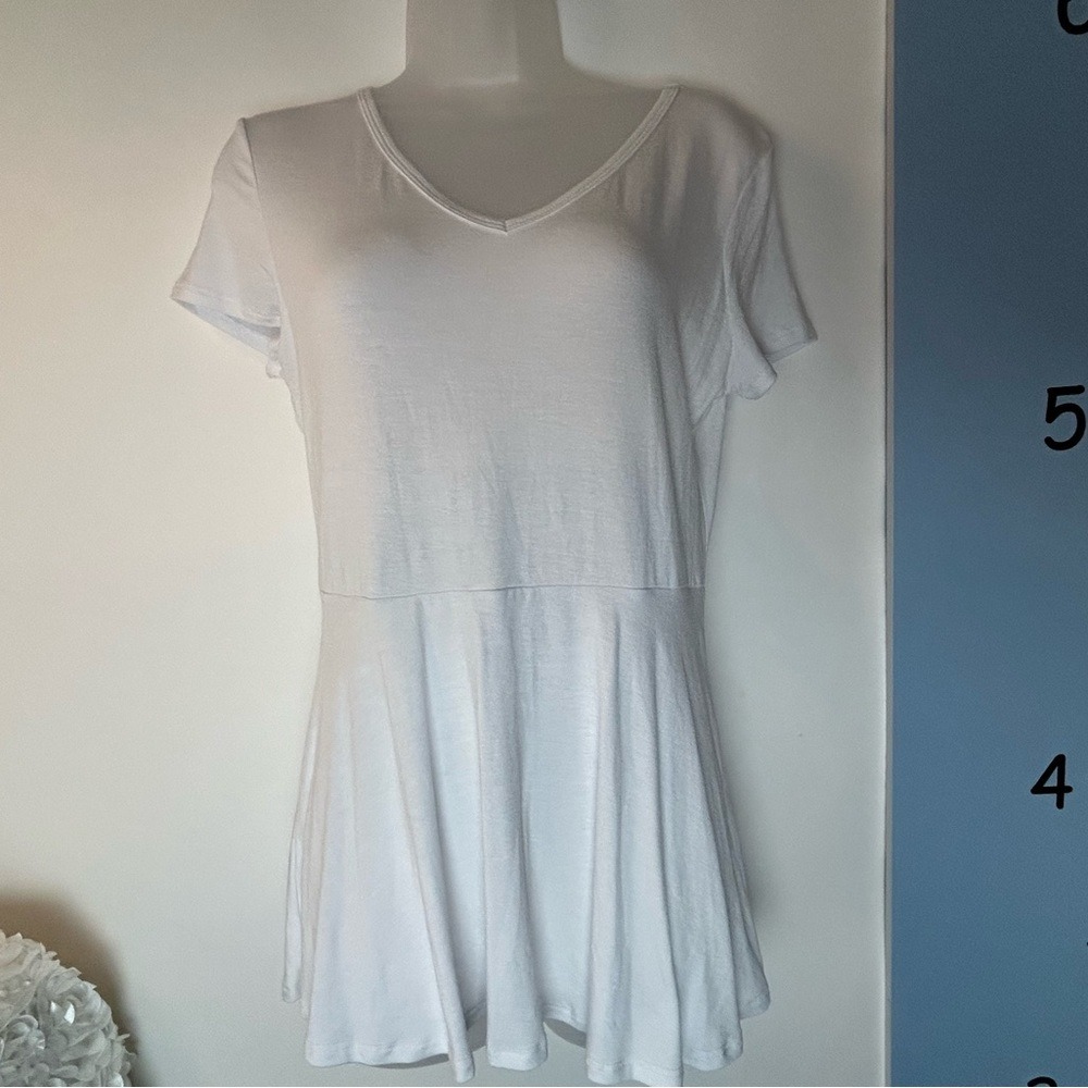 Made by Johnny White Flowy‎ Blouse Women's Medium